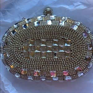 Vintage crystal clutch purse sparkles snap shut